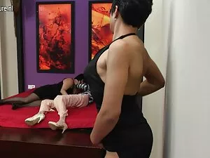 Straplezz là một phi ...