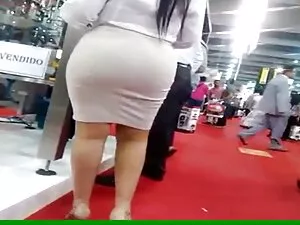 Savannah bí mật thiế ...