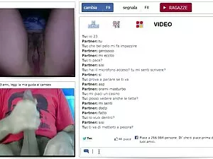 Mẹ Steele và Danica  ...