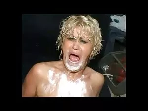 Nadia Jay bắt đầu và ...