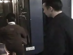 Màu đỏ lớn shit on y ...