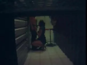 Quỷ bên trong xes nh ...