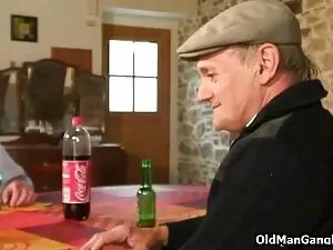 Các cô Gái bình phim ...